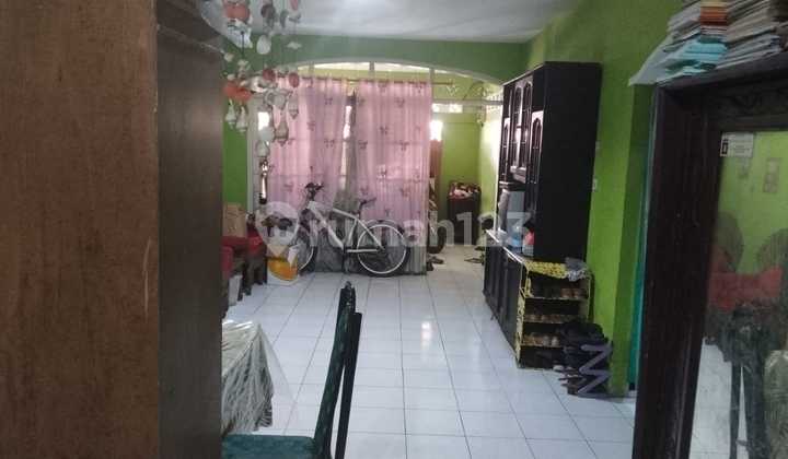 Dijual Rumah Luas & Sangat Strategis - Kebayoran Lama 2