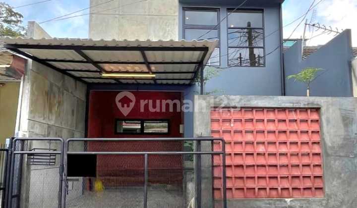 1.4M Rumah Nusaloka Hadap Selatan Open Space Industrial Design 2