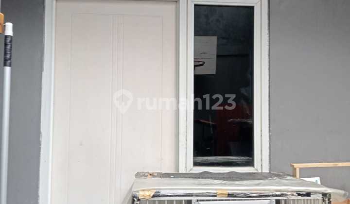 2.5m Griyaloka East-Facing House Renovated 2 Floors 2