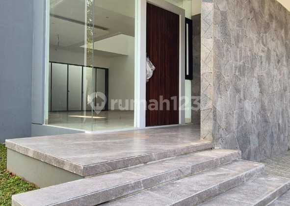 5.65M Icon House 3 Floors Northeast Corner Rooftop Area New Brand 2