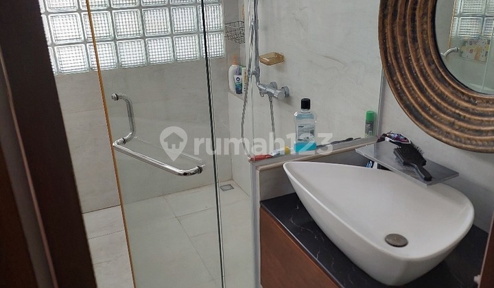 15M Castilla Furnished House Northeast Corner 3 Floors 2