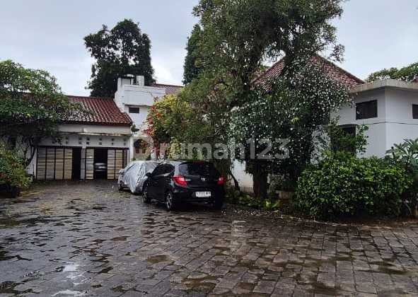9.2M Rumah Villa Etnik Demat Nusaloka Private Pool Taman Luas 9.2M Rumah Villa Etnik Demat Nusaloka Private Pool Taman Luas