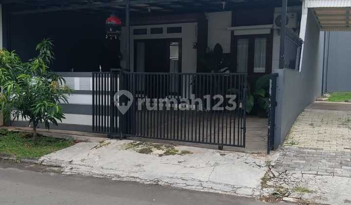 1.6M Nusaloka Rumah Barat Laut 2Lantai Ada Mezanine