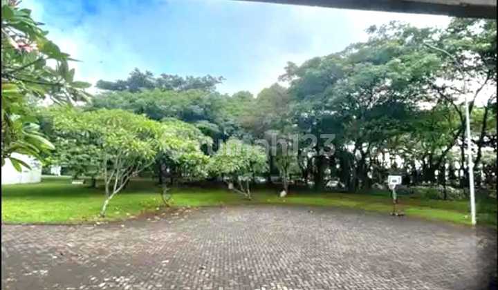 6.8m Rumah De Park 2 View Utara-selatan Open Space 6.8m Rumah De Park 2 View Utara-selatan Open Space
