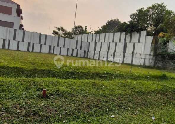 400 million Commercial Plot BSD East-North Boulevard Corner 675m² 400 million Commercial Plot BSD East-North Boulevard Corner 675m²