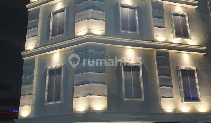 3M Turun Harga! Lippo Cikarang Ruko Furnished Hoek Selatan