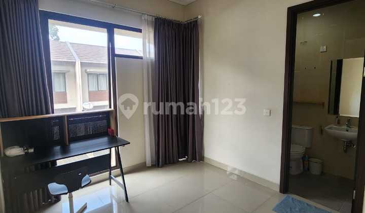 2.4m Vanya Park Rumah Hadap Selatan Semi Furnished 2lantai 2