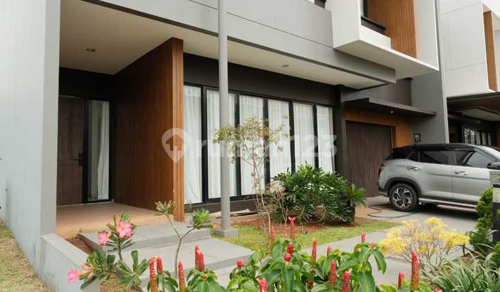 4.3M Rumah Suvarna Sutera Selatan Semi Furnished 1Km Dekat Tol 2