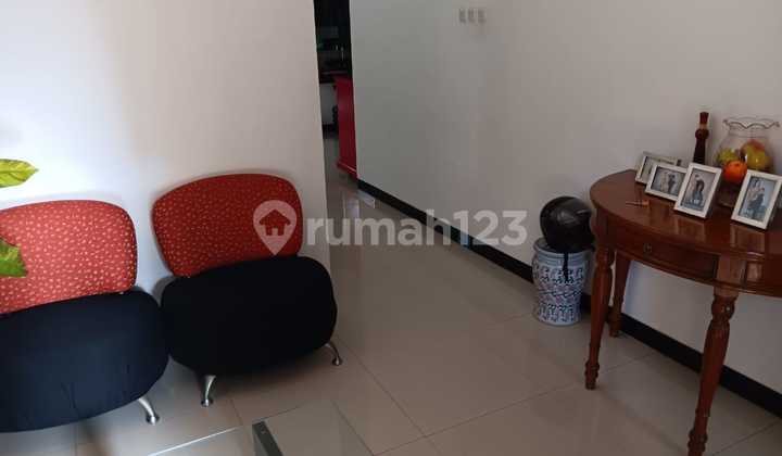 Luxury House in a One Gate System Cluster with Complete Housing Facilities