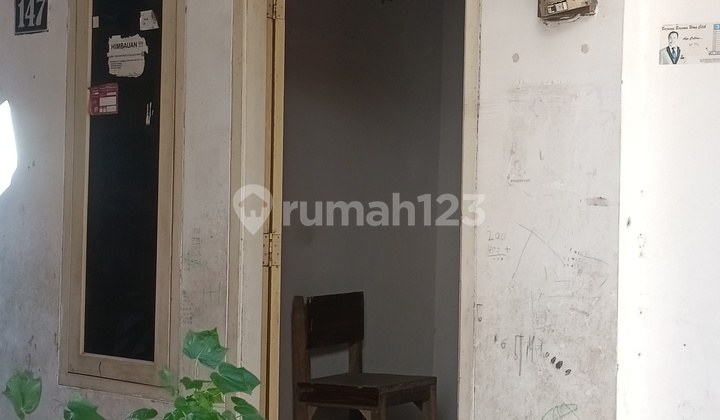 Rumah Sederhana Bebas Banjir Tengah Kota Di Jagasatru Gang Banteng 2