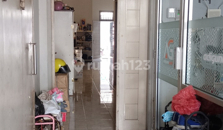 Business Space at Drajat Dukuh Semar Intersection 2