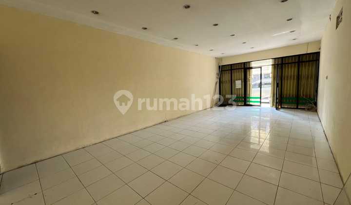 Ruko Sewa 2lt Lokasi Ramai Dekat Pasar Jagasatru Dan Pusat Pertokoan Cirebon Kota 