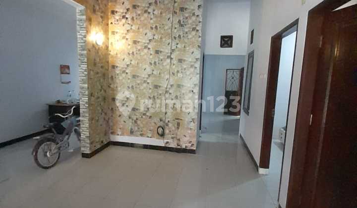 Residential House in a Flood-Free Housing Estate Near the Campus Area of Perjuangan Residential House in a Flood-Free Housing Estate Near the Campus Area of Perjuangan