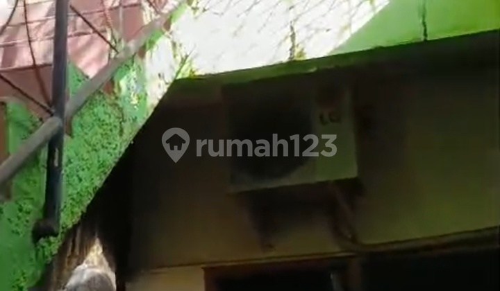 Rumah Sewa Dekat Pasar Perum Lokasi Ramai Bebas Banjir Lingkungan Nyaman  2