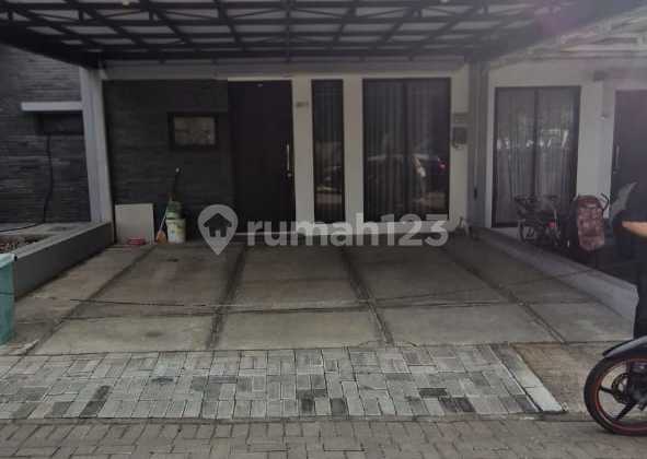 Rumah Tinggal Di Perumahan One Gate 