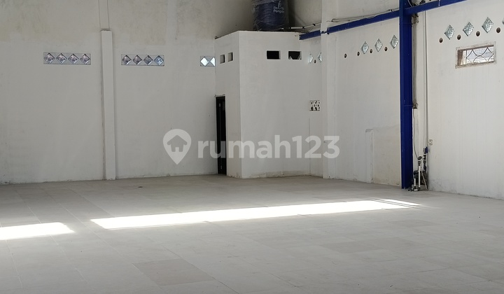 Good Warehouse Renovated In Plumbon Good Warehouse Renovated In Plumbon