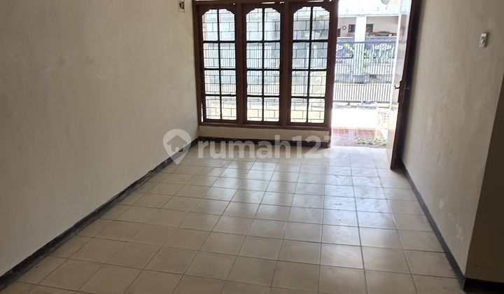 For Rent: House in Housing Complex Near CSB Mall