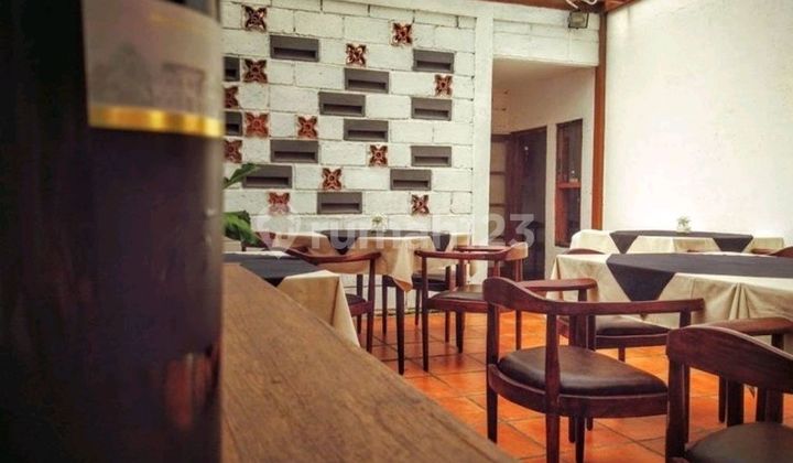 RUMAH cocok untuk RESTORAN, KANTOR, RUANG USAHA di BANDUNG - SHM