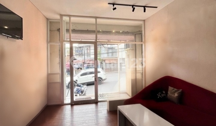 Ready-to-Use 2-Story Shophouse on CIUMBULEUIT MAIN ROAD, BANDUNG 2