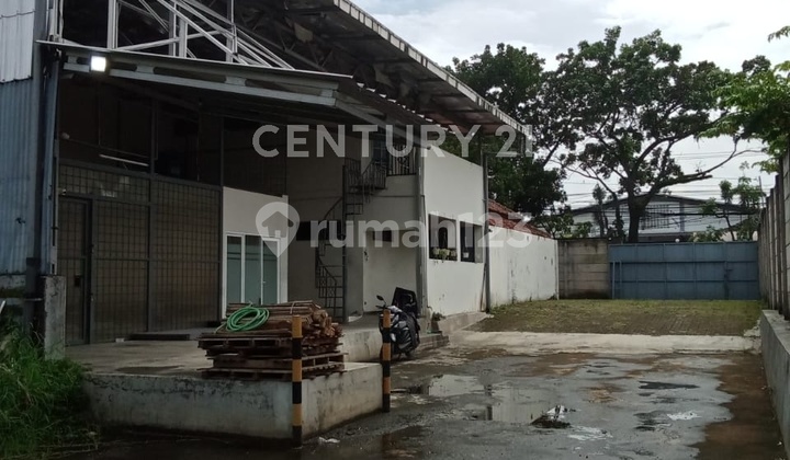 Warehouse on Kopo Katapang Main Road, Strategic Location. Warehouse on Kopo Katapang Main Road, Strategic Location.