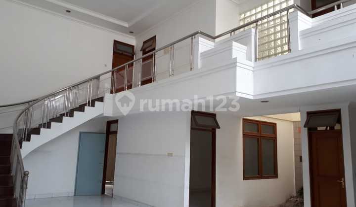 Rumah Komp Dadali Tengah Kota Bandung  1