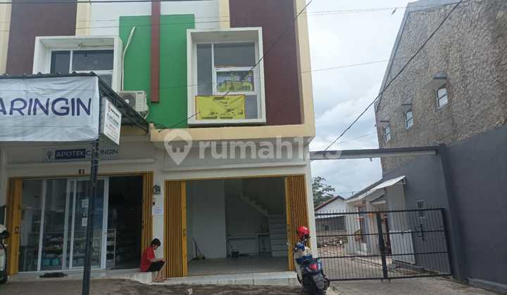 For Sale: Strategic Potential Shop House, Roadside, Cinunuk Cibiru, Ideal for Business. For Sale: Strategic Potential Shop House, Roadside, Cinunuk Cibiru, Ideal for Business.