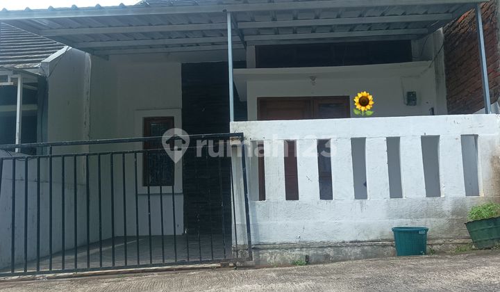 Dijual Rumah, Lingkungan Nyaman, Penawaran Terbaik , Dekat Jalan Raya Ah Nasution, Ujung Berung Kodya Bandung