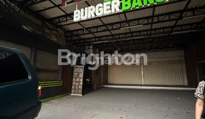 FOR SALE 2-STORY STRATEGIC STORE 1