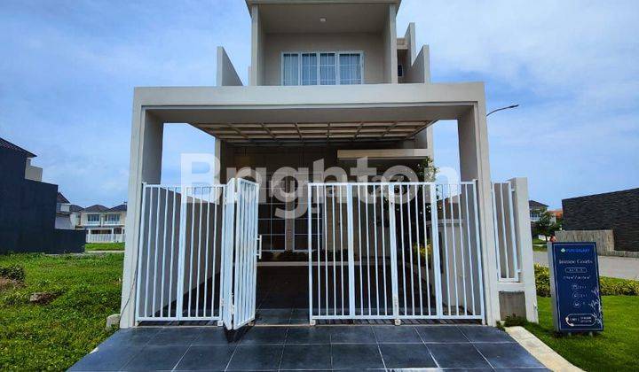 Rumah Mewah Strategis di Surabaya Timur! 1