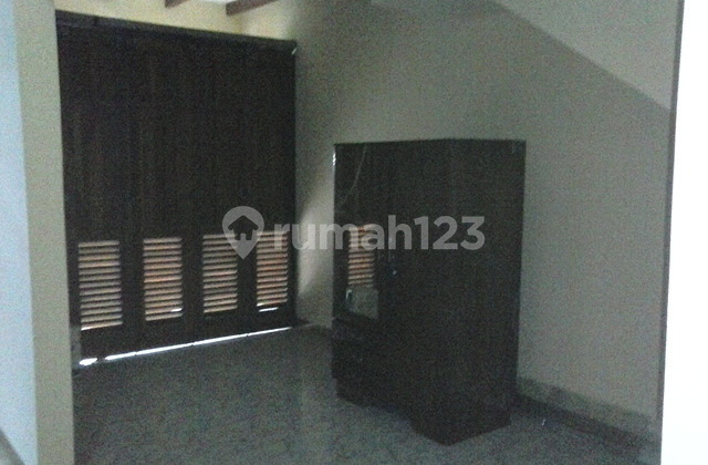 Jual Rumah Terawat 2 Lantai di Sukaluyu Dekat Gasibu 2