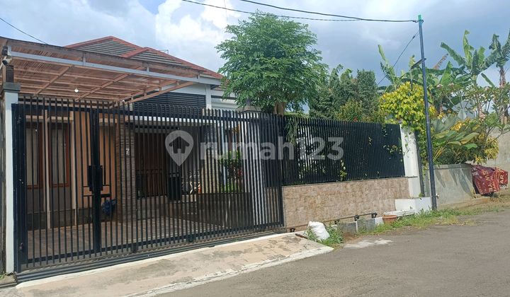 Sell Minimalist House in a Quiet, Safe, Cool Environment in the Complex 2