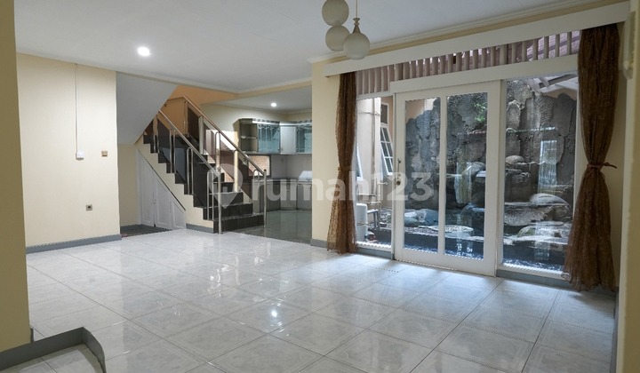 Jual Cepat Rumah Bagus Antapani Strategis Jalan Lebar Nyaman Aman