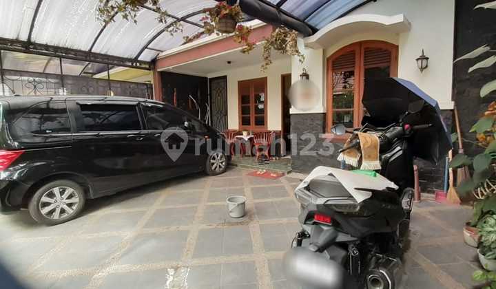 Rumah Bagus Strategis Lingkungan Nyaman Jalan Lebar Di Komplek