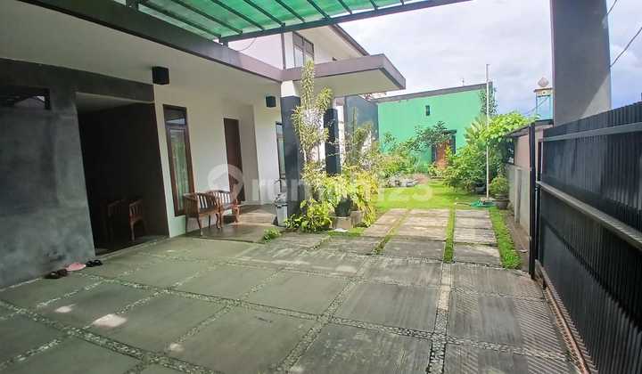 Murah Rumah Besar Bagus Halaman Luas Lingkungan Aman Asri Sejuk 2