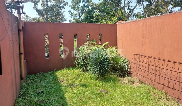 Strategically Located Ready-to-Occupy House for Residence/Office/Business in Burangrang Wing 2