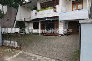 Jual Cepat Rumah Dengan Halaman Luas Dekat Tsm Turangga Jual Cepat Rumah Dengan Halaman Luas Dekat Tsm Turangga