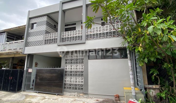 Jual Rumah Bagus 2 Lt Lingkungan Nyaman Strategis Di Margahayu 2