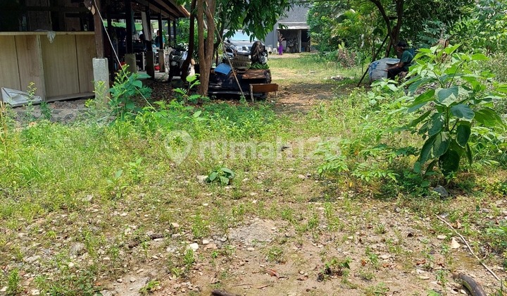 Tanah Komersil Lokasi Strategis Cocok untuk Usaha Jual dan Sewa