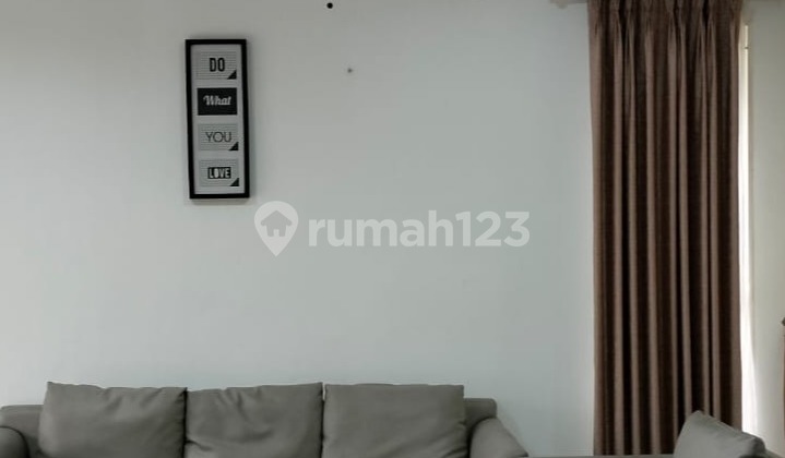 Rumah 2 Lantai Dijual di Resident One Bsd, di Lingkungan Nyaman