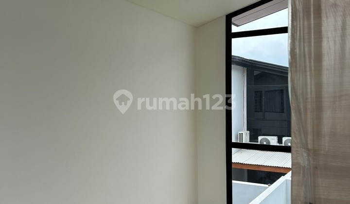 Dijual Rumah 2 Lantai Dalam Cluster Lokasi Strategis, Dekat Kota Dijual Rumah 2 Lantai Dalam Cluster Lokasi Strategis, Dekat Kota