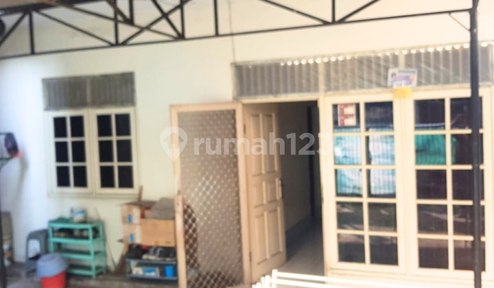 Dijual Rumah Bagus di Dalam Kota Area Strategis di Kebon Jeruk Dijual Rumah Bagus di Dalam Kota Area Strategis di Kebon Jeruk