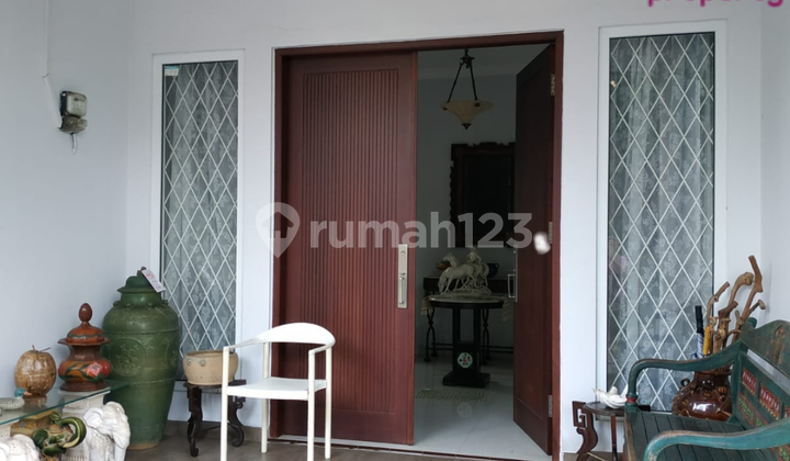 DIJUAL RUMAH MEWAH 2 LANTAI SERPONG TANGERANG SELATAN