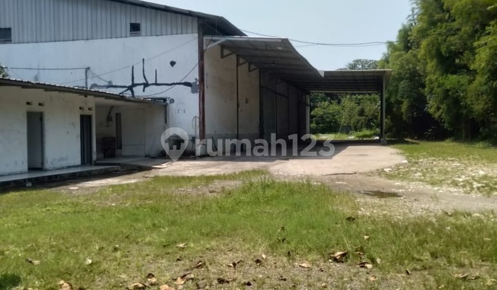 Warehouse for Rent in a Strategic Location near the Toll in BSD, Tangerang Warehouse for Rent in a Strategic Location near the Toll in BSD, Tangerang