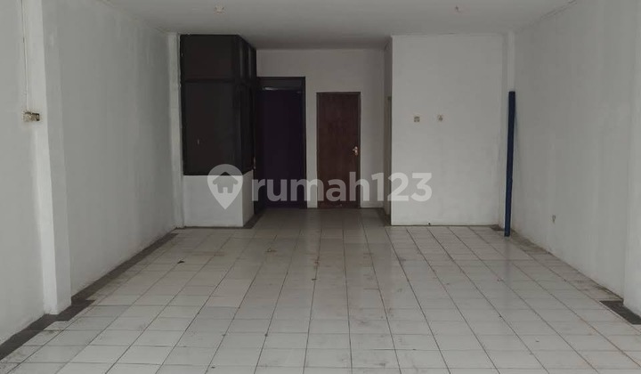 For Sale/Lease Strategic 2-Story Shop House in Pamulang, Tangerang For Sale/Lease Strategic 2-Story Shop House in Pamulang, Tangerang