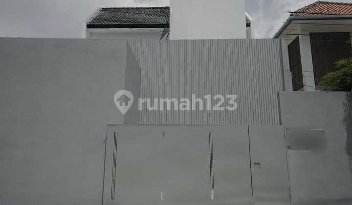 TURUN HARGA LAGI BU  DIJUAL RUMAH MEWAH FULL FURNISH SIAP HUNI GEGERKALONG PERMAI BANDUNG UTARA 2
