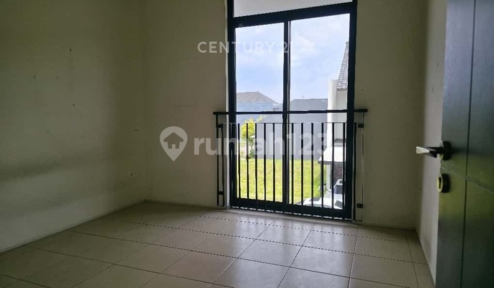 Rumah Mewah Nyaman Siap Huni Di Kota Baru Parahyangan Bandung 2