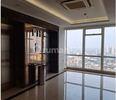 Studio Type Fully Furnished Menteng Park Cikini Apartment for Rent 2