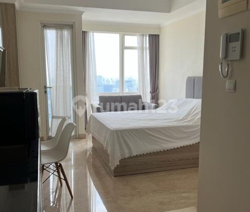 Rent Menteng Park Cikini Studio Apartment Fully Furnished 2