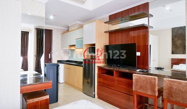 Menteng Park Apartment for Rent - Studio Type Fully Furnished