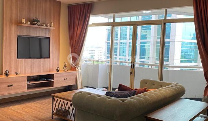 Apartment for Rent in Slipi, West Jakarta - 2+1 Bedroom Fully Furnished